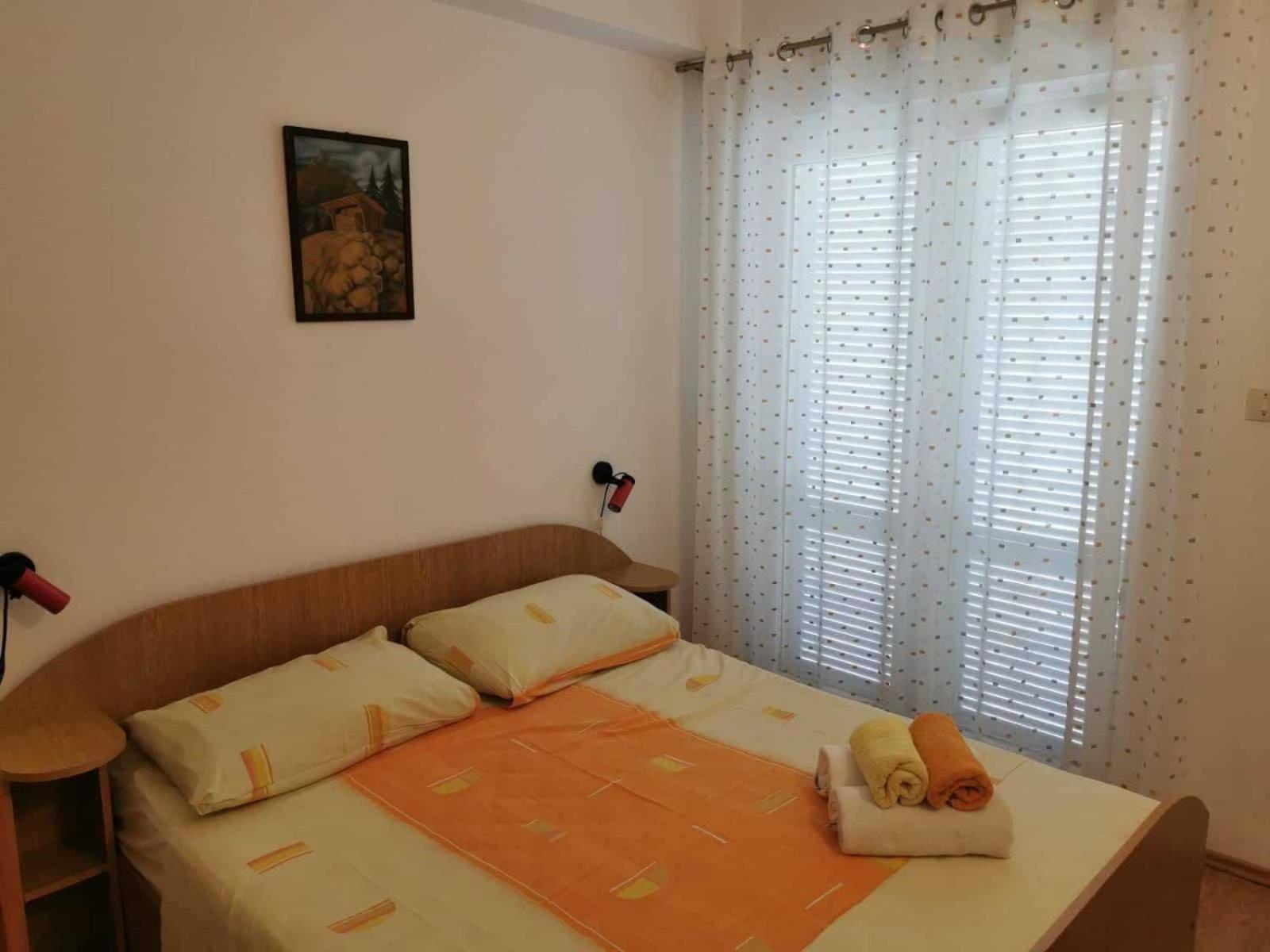 Apartments And Rooms Njivice Ruang foto
